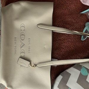 Brand new never used coach Camron tote bag